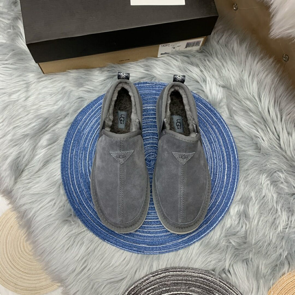 Grey Slip-On Low-Top Men’s Sneakers – In Stock