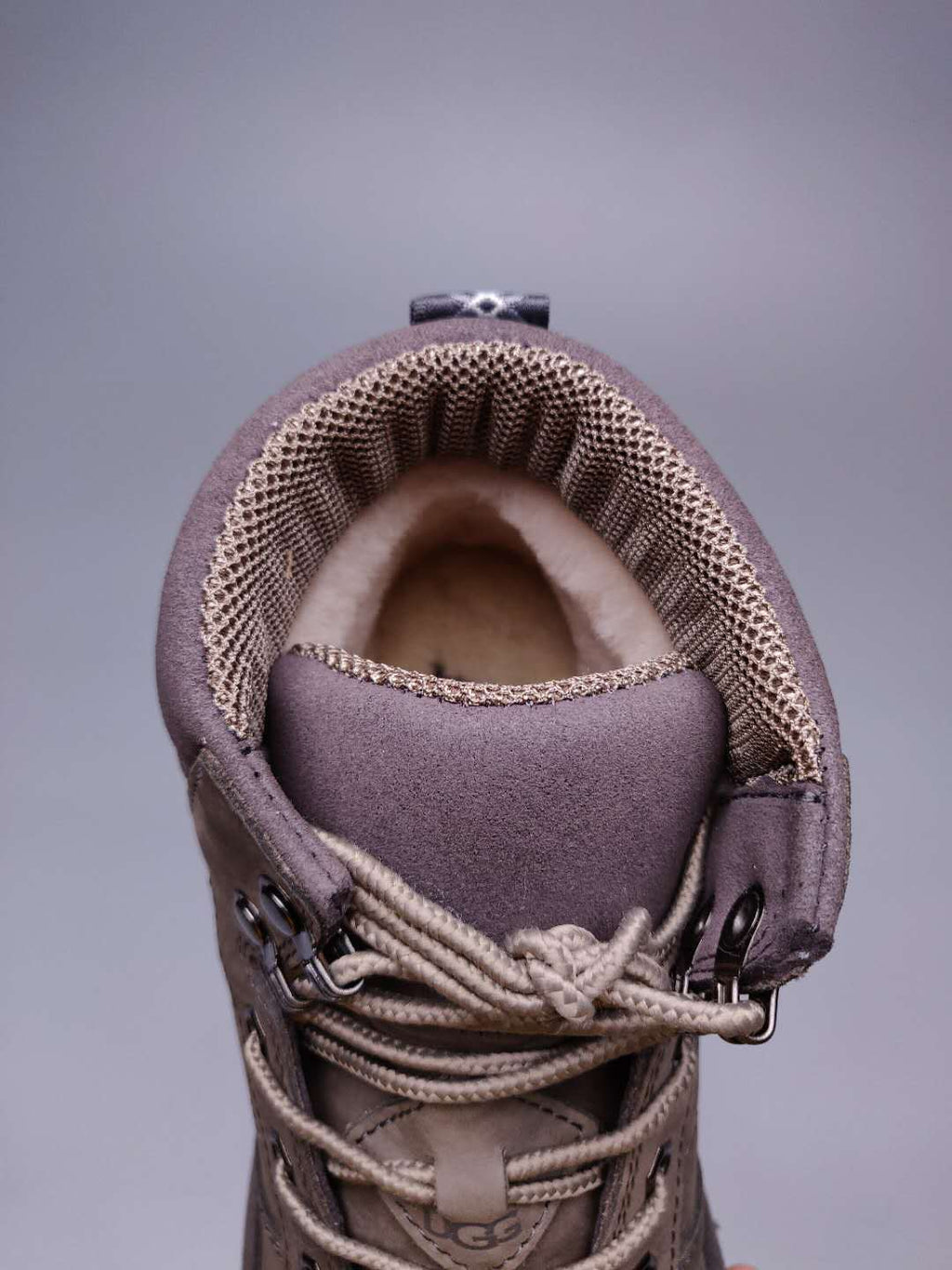Grey Lace-Up Casual Men’s Sneakers – In Stock