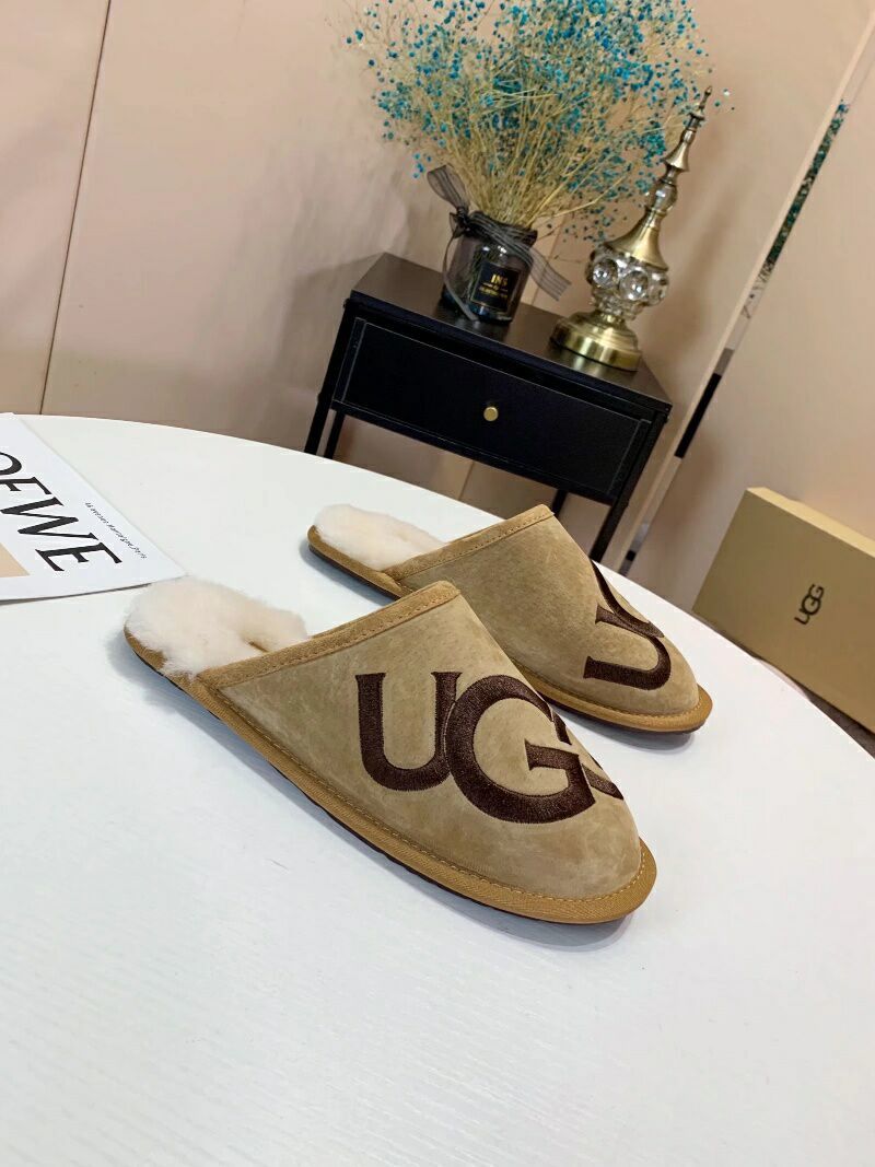 Chestnut G-Logo Indoor Slippers – In Stock