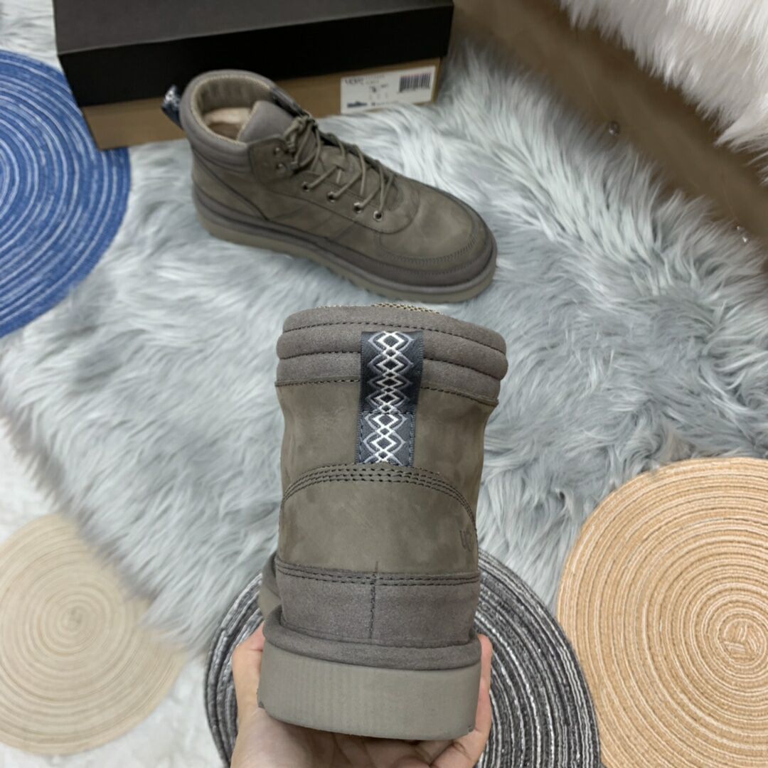 Grey Lace-Up Casual Men’s Sneakers – In Stock