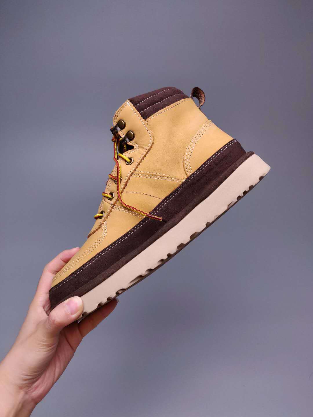 Chestnut Lace-Up Casual Men’s Sneakers – In Stock