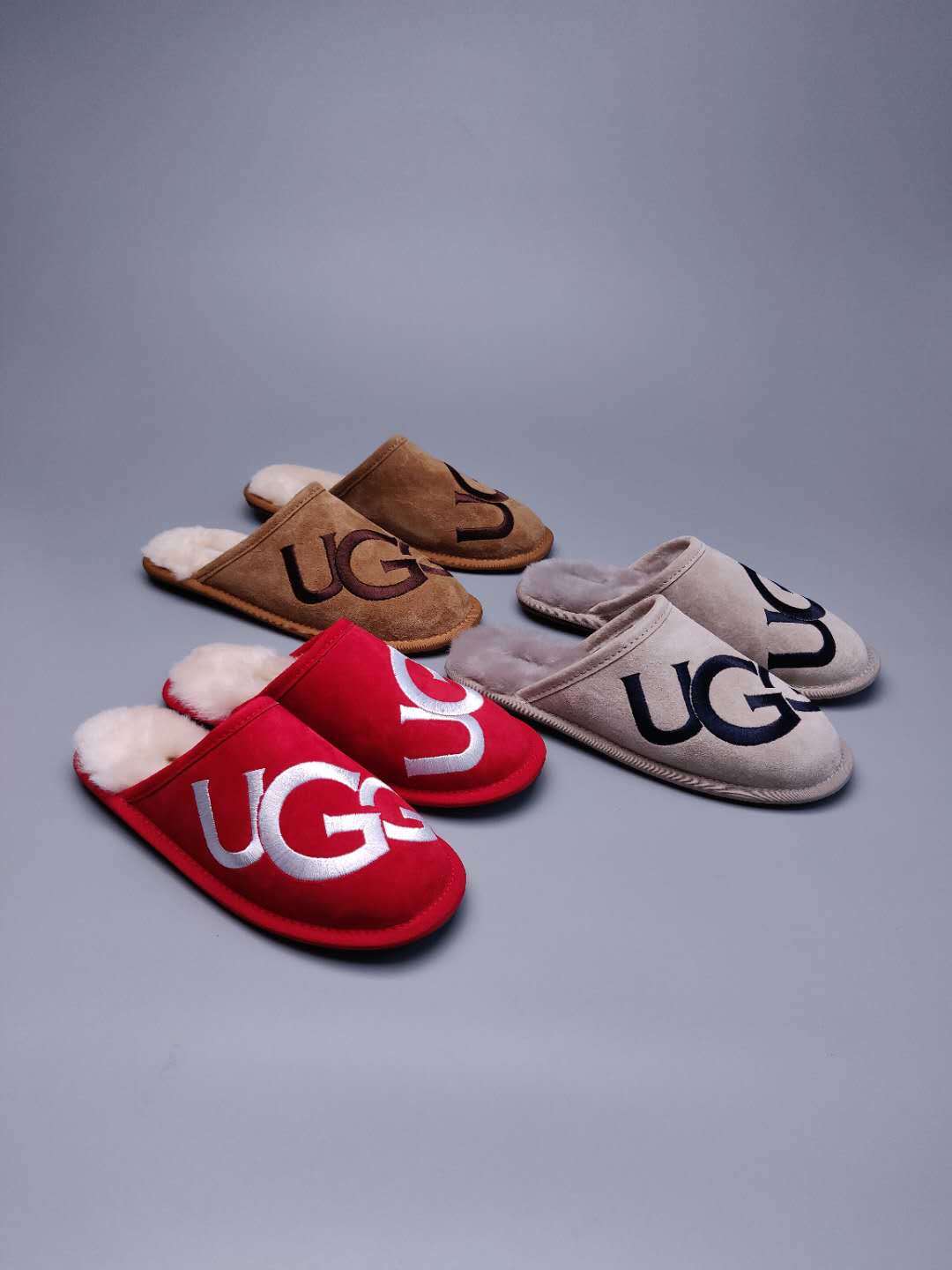 Chestnut G-Logo Indoor Slippers – In Stock