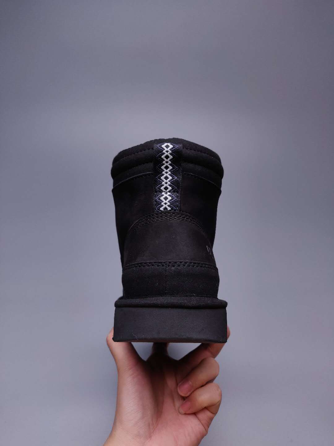 Black Lace-Up Casual Men’s Sneakers – In Stock
