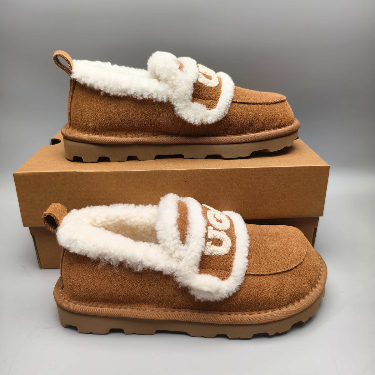 Chestnut Full-Cover Big Logo Casual Sneakers – In Stock