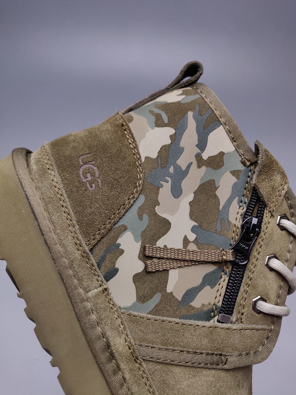 Army Green Color-Block Camo Men’s Sneakers – In Stock