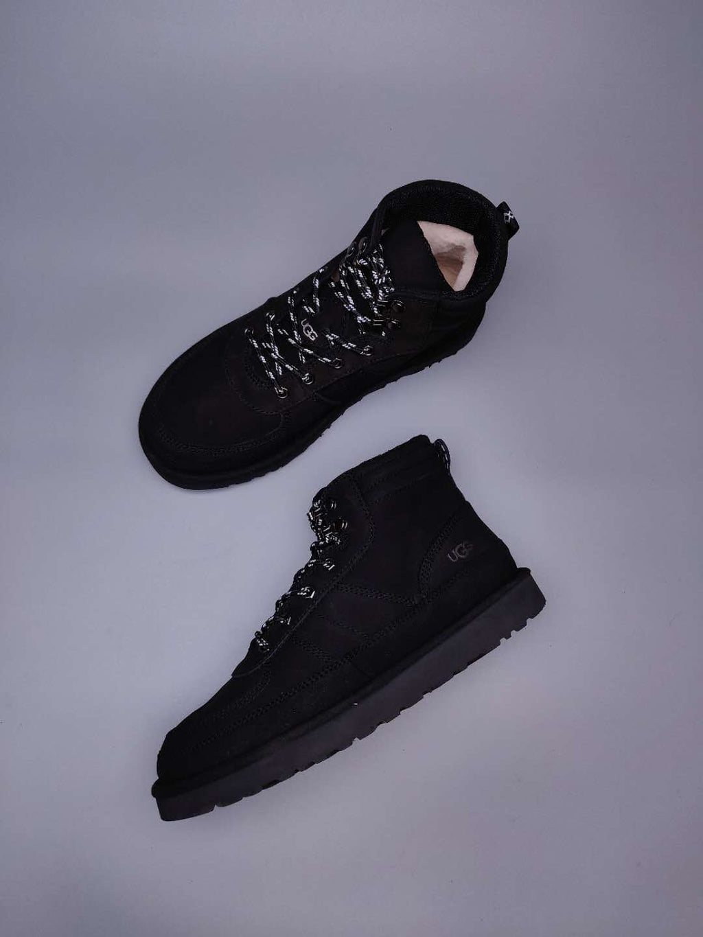 Black Lace-Up Casual Men’s Sneakers – In Stock