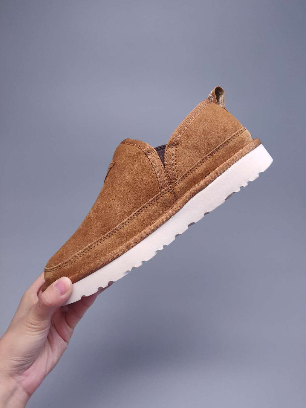 Chestnut Slip-On Low-Top Men’s Sneakers – In Stock