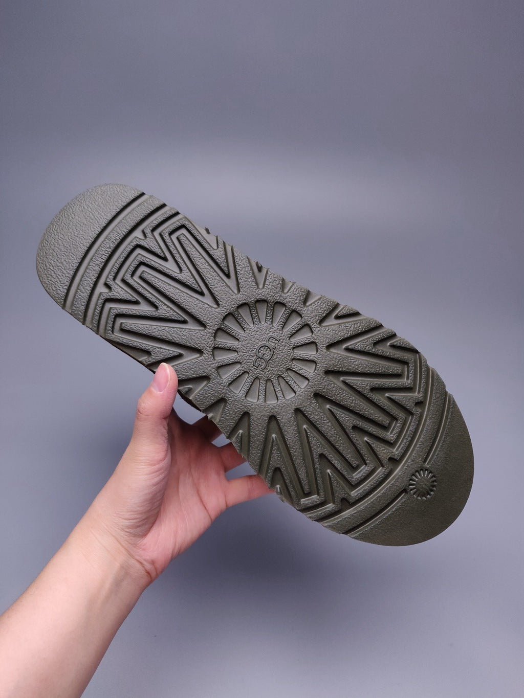 Army Green Color-Block Camo Men’s Sneakers – In Stock