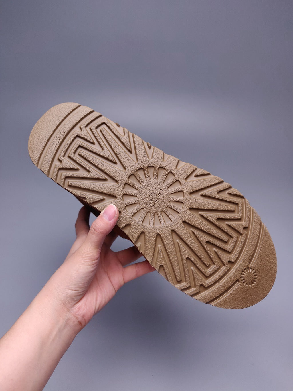 Chestnut Color-Block Camo Men’s Sneakers – In Stock