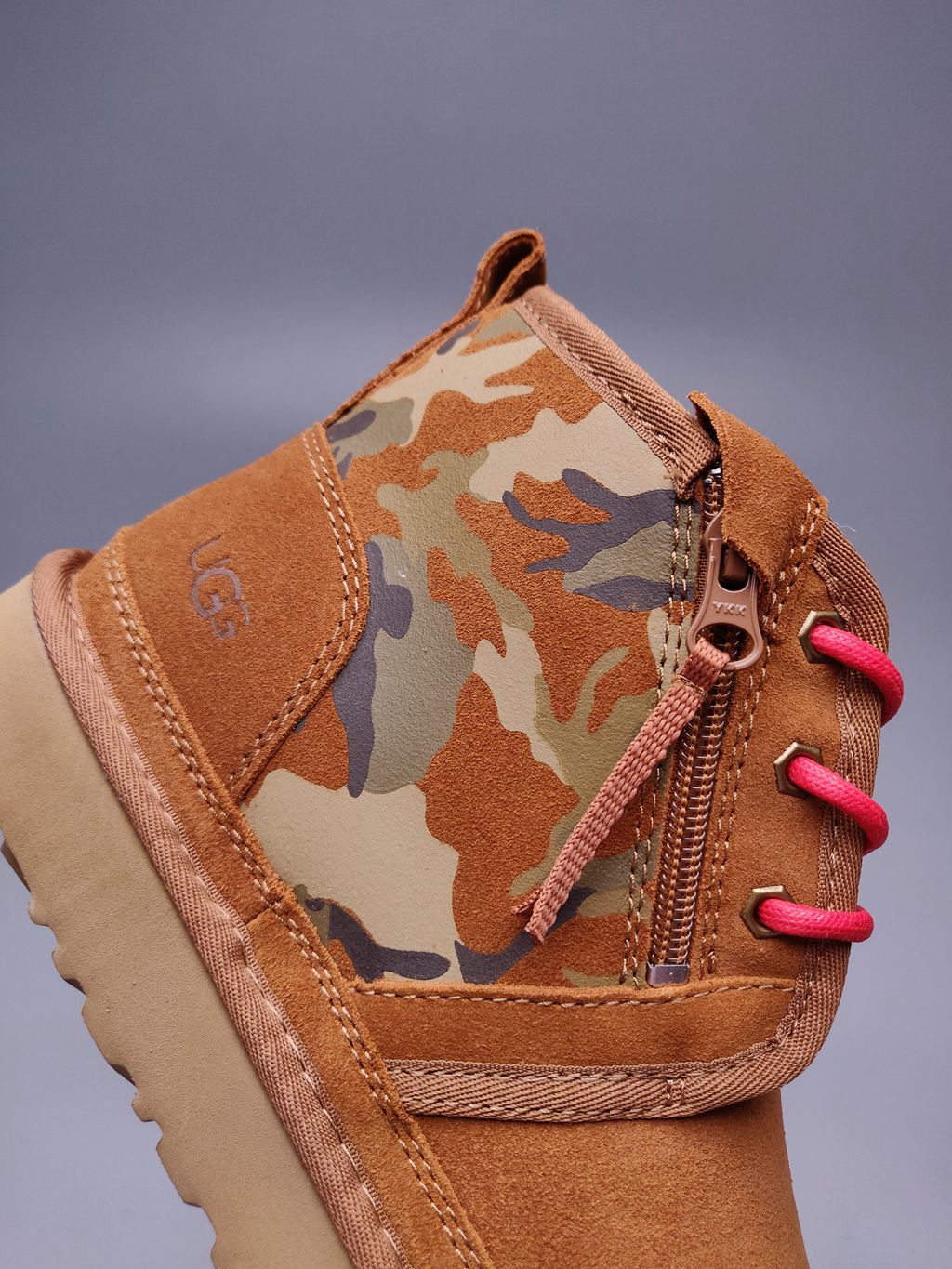 Chestnut Color-Block Camo Men’s Sneakers – In Stock