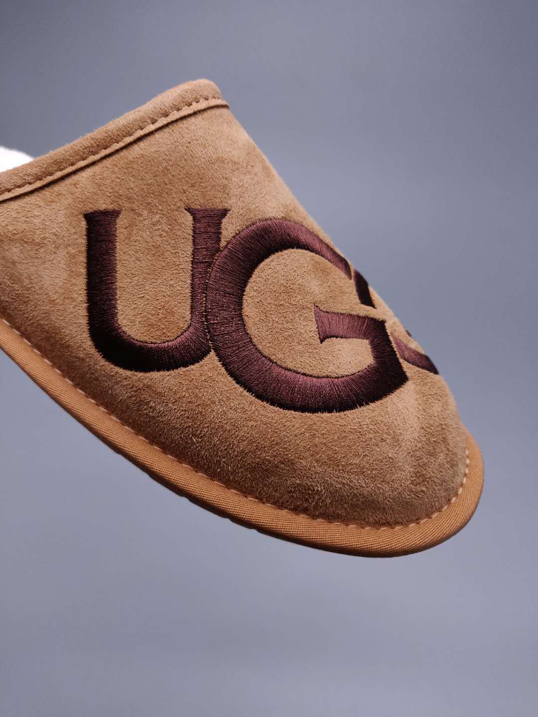 Chestnut G-Logo Indoor Slippers – In Stock