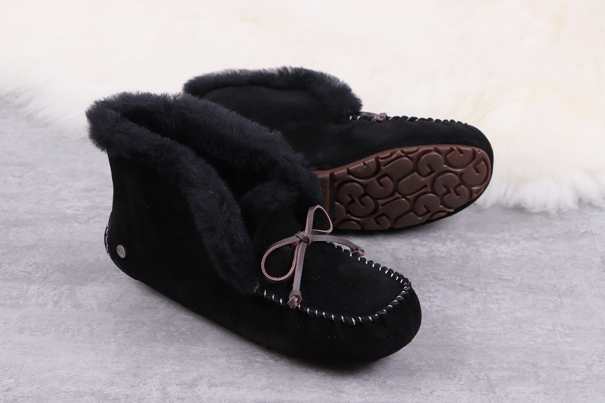 Black W Alena – Women’s Alena Collection