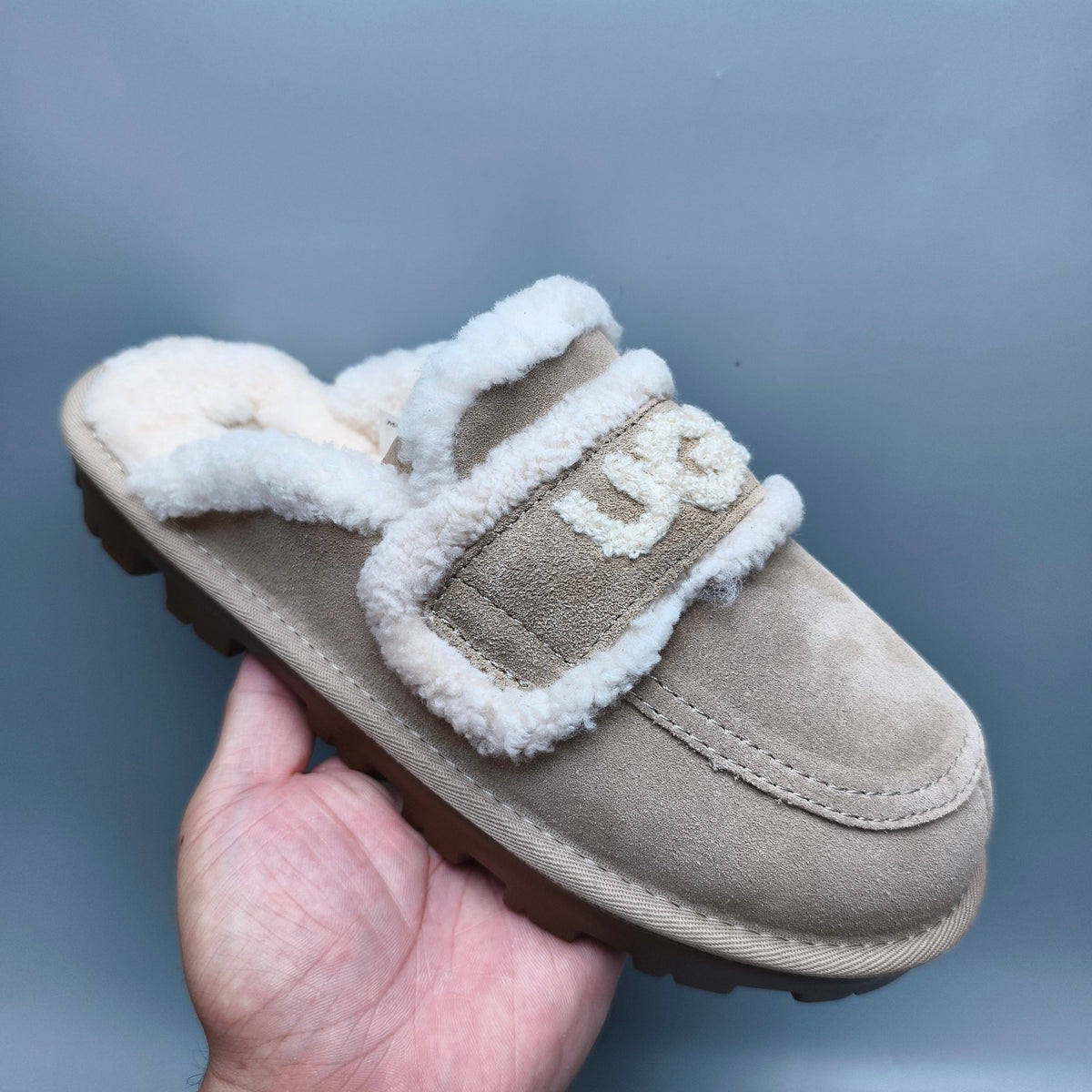 Sand Curly Fur Big Logo Casual Slippers