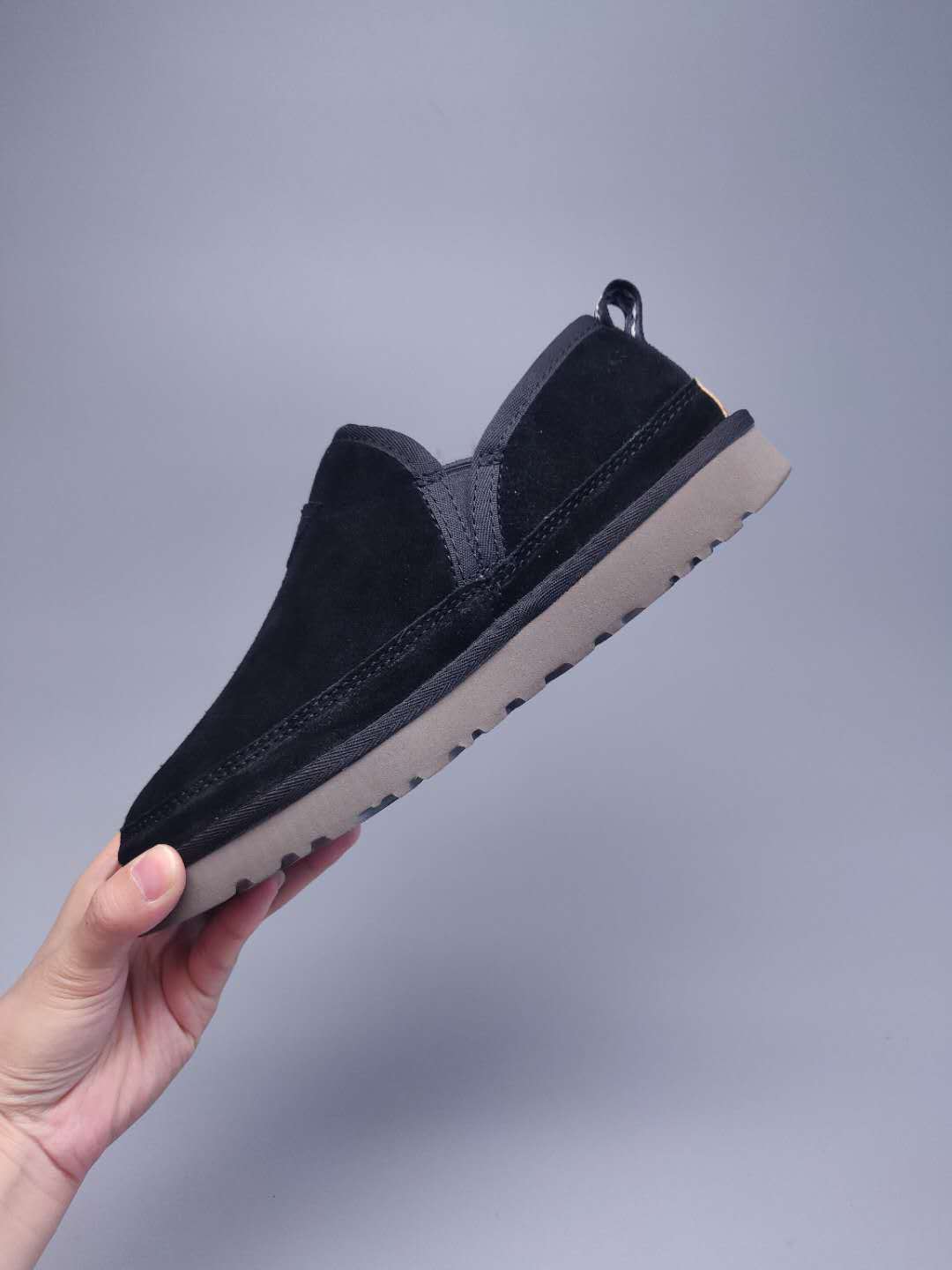 Black Slip-On Low-Top Men’s Sneakers – In Stock