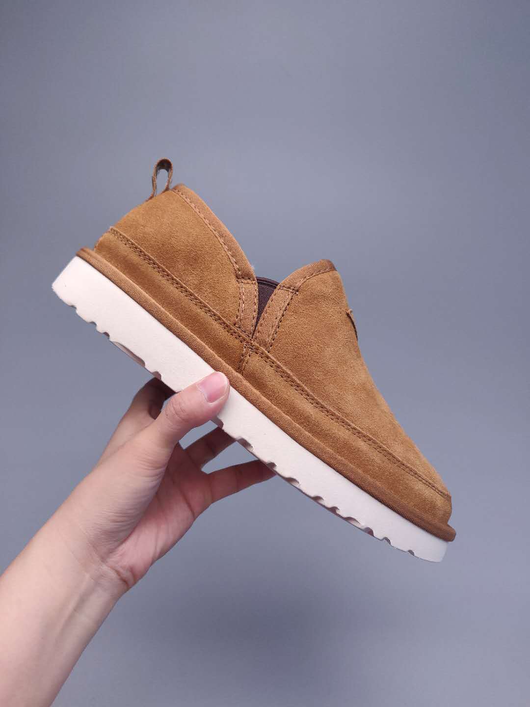 Chestnut Slip-On Low-Top Men’s Sneakers – In Stock