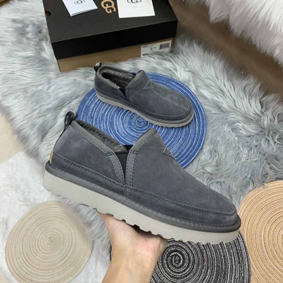 Grey Slip-On Low-Top Men’s Sneakers – In Stock