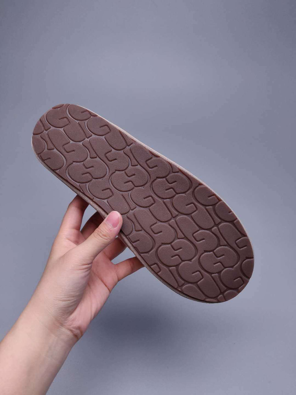 Grey G-Logo Indoor Slippers – In Stock