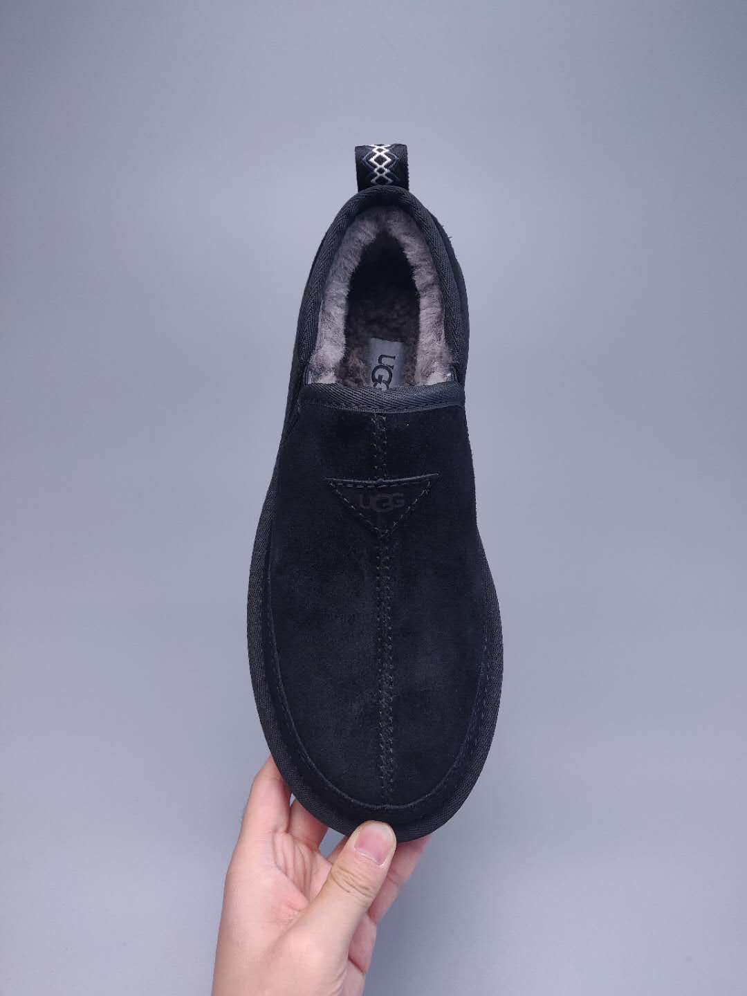 Black Slip-On Low-Top Men’s Sneakers – In Stock