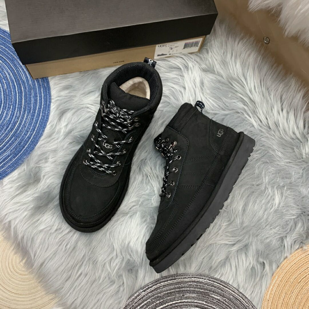 Black Lace-Up Casual Men’s Sneakers – In Stock