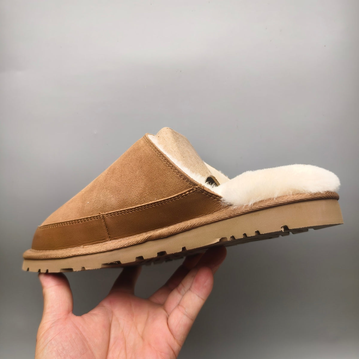 Chestnut Ultra-Light Plush Casual Slippers Men’s – In Stock