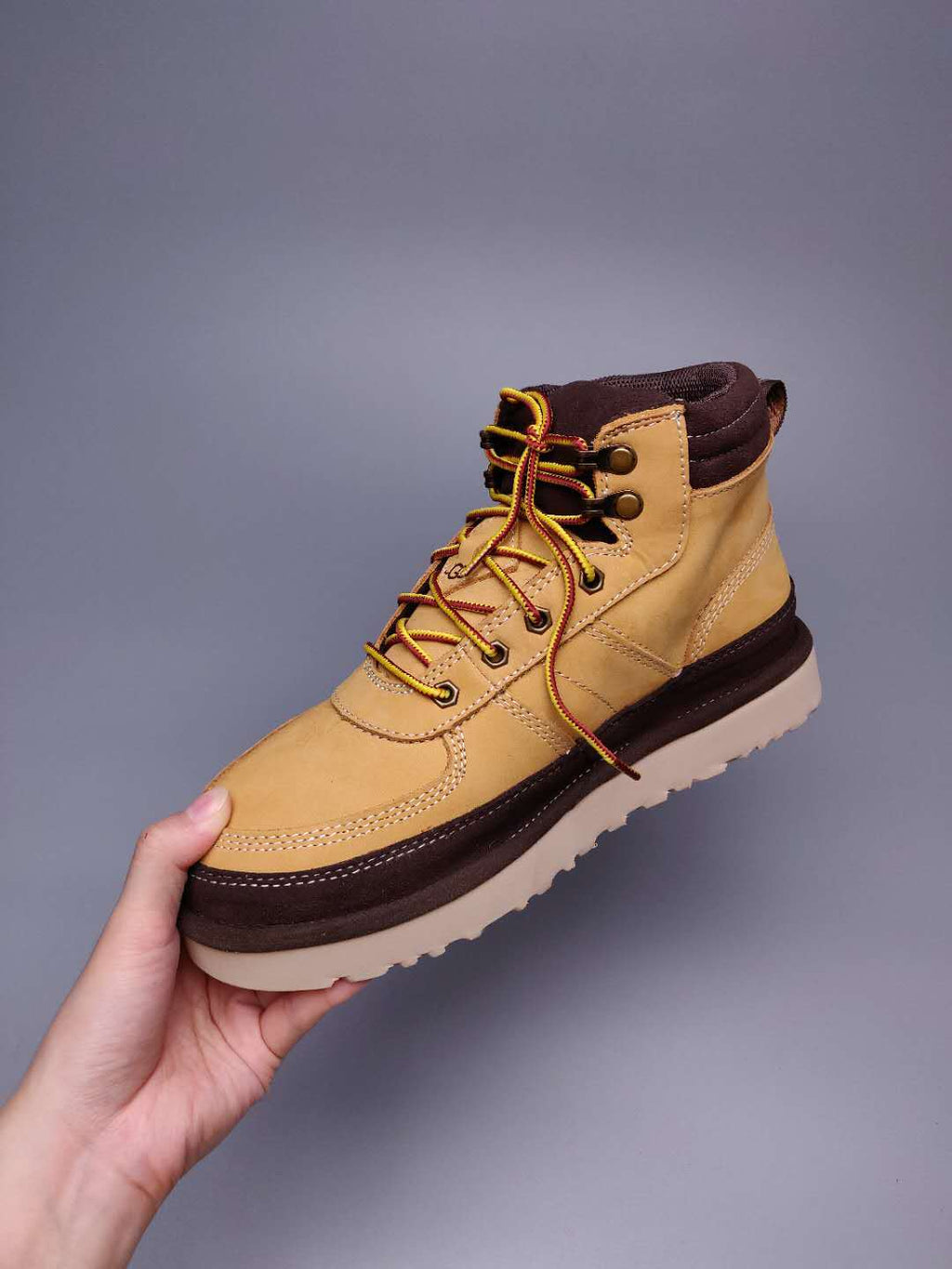 Chestnut Lace-Up Casual Men’s Sneakers – In Stock