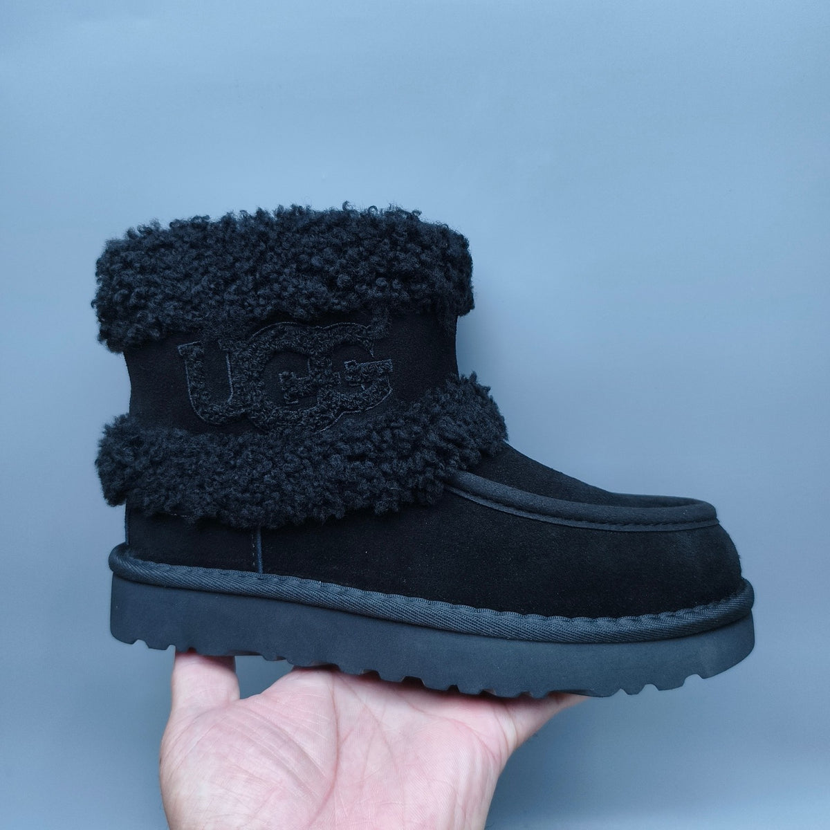 Black Curly Fur Big Logo Mid-Top Trendy Boots – In Stock