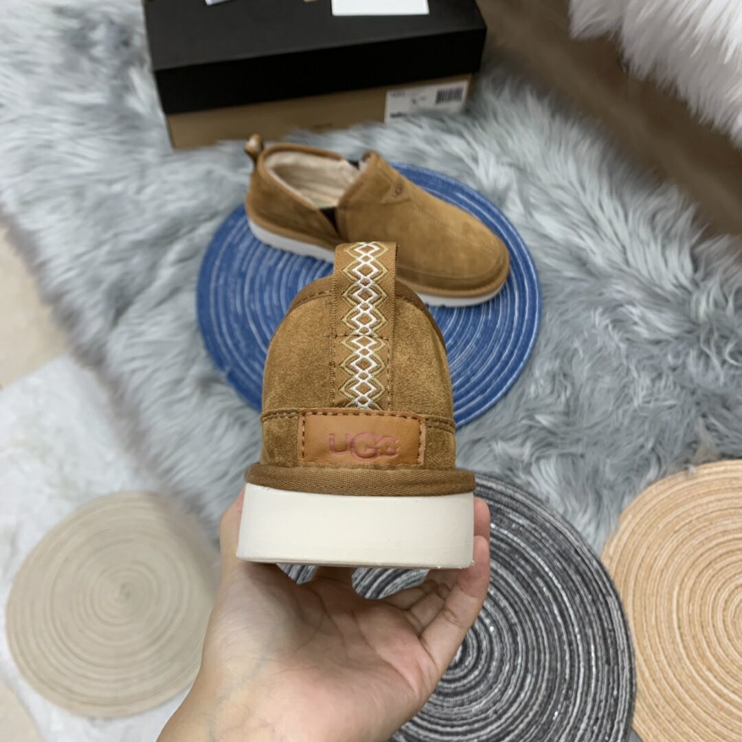 Chestnut Slip-On Low-Top Men’s Sneakers – In Stock