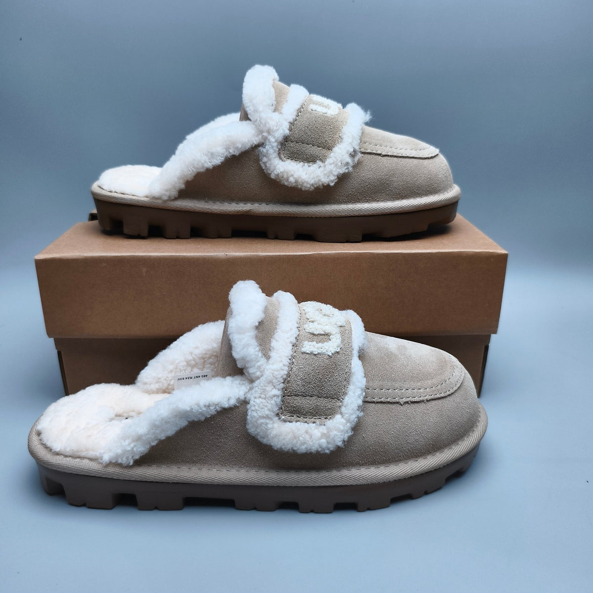 Sand Curly Fur Big Logo Casual Slippers