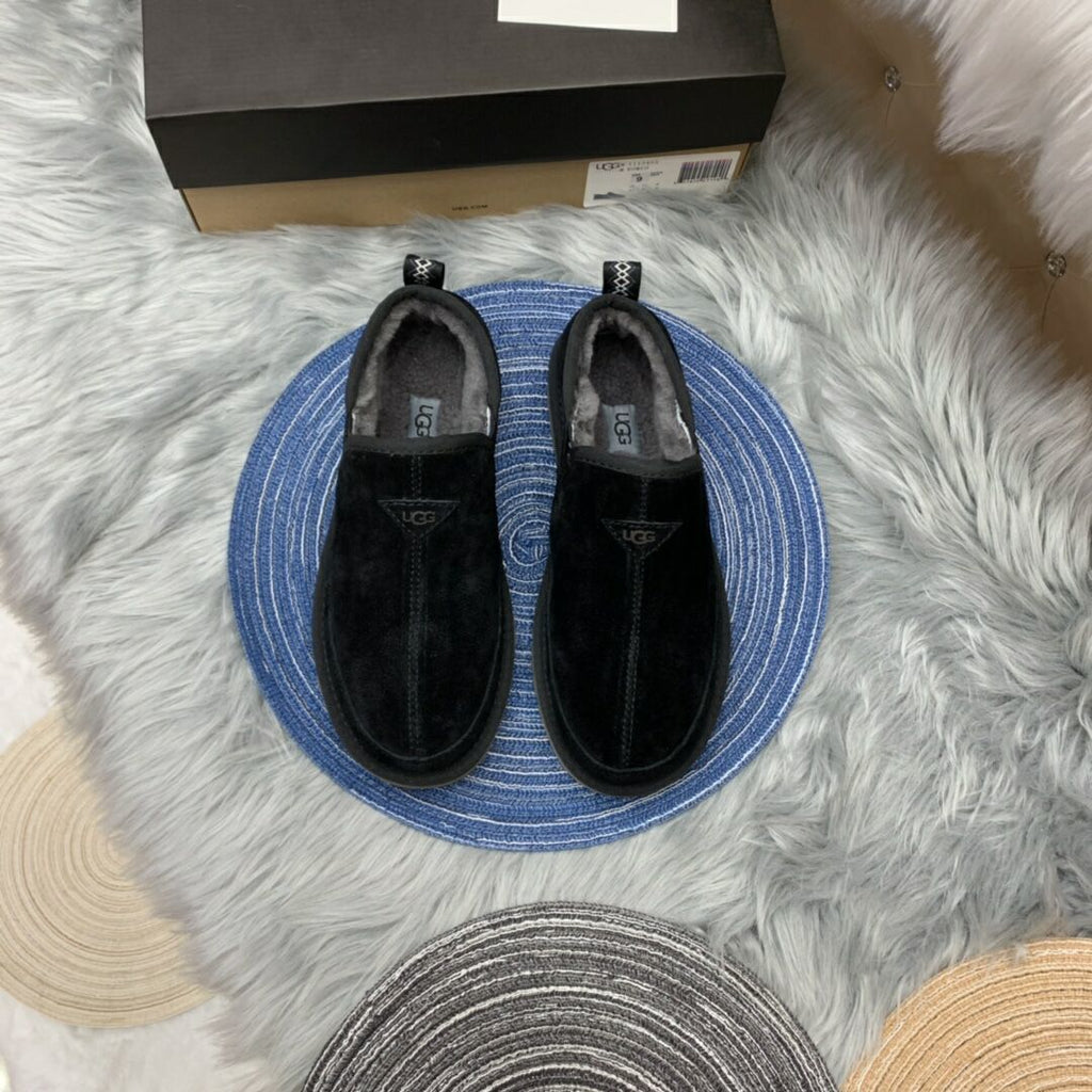 Black Slip-On Low-Top Men’s Sneakers – In Stock