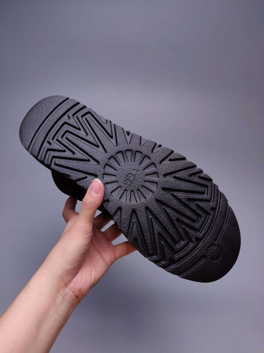 Black Lace-Up Casual Men’s Sneakers – In Stock