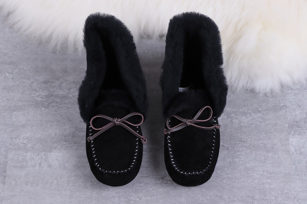 Black W Alena – Women’s Alena Collection