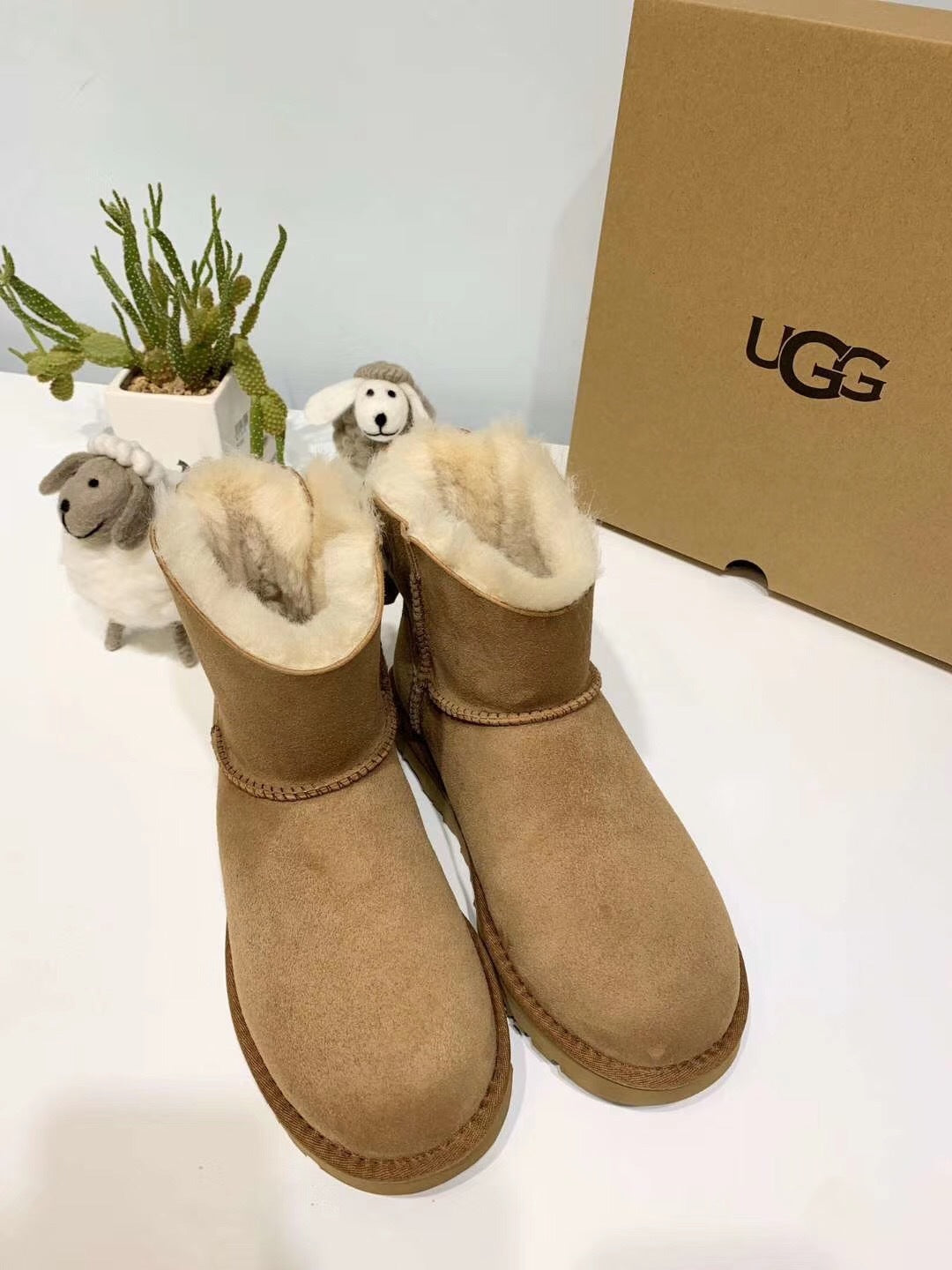 Chestnut Bow Glitter Winter Boots – Mukosi Featured Style, In Stock