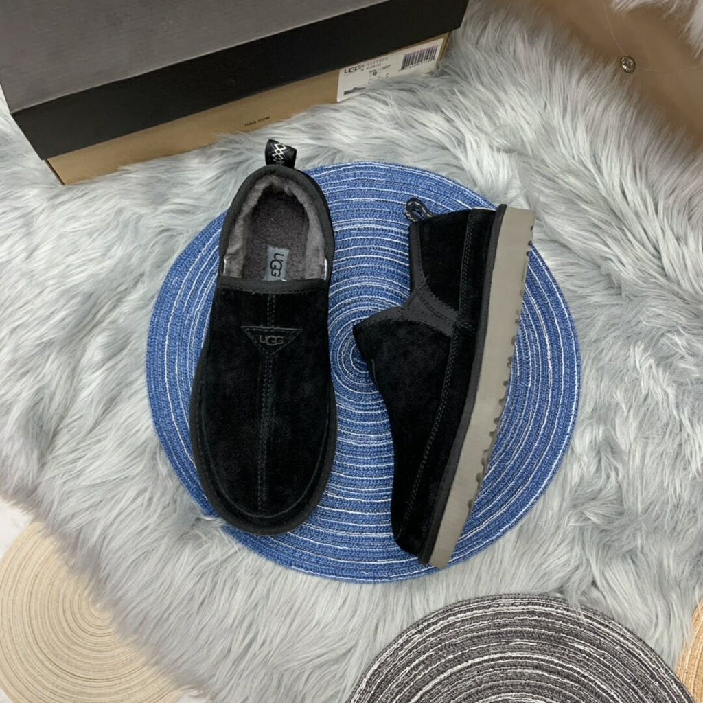 Black Slip-On Low-Top Men’s Sneakers – In Stock