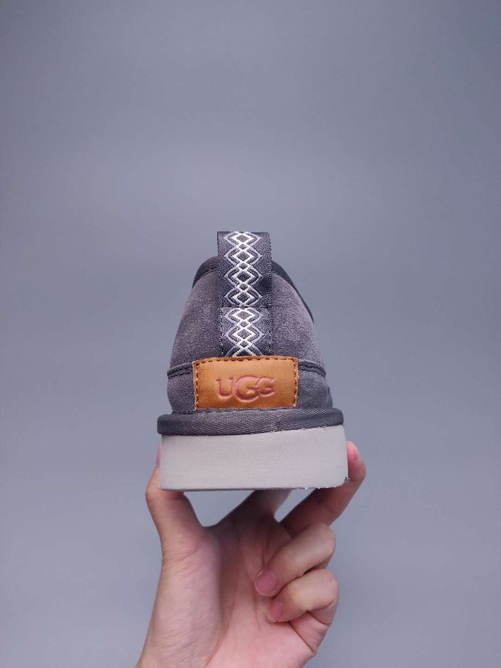 Grey Slip-On Low-Top Men’s Sneakers – In Stock