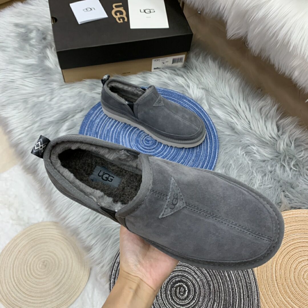 Grey Slip-On Low-Top Men’s Sneakers – In Stock