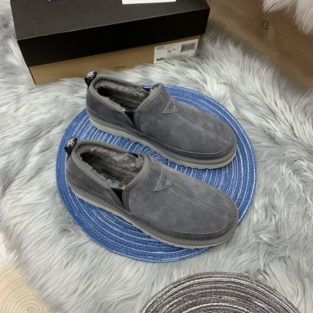 Grey Slip-On Low-Top Men’s Sneakers – In Stock
