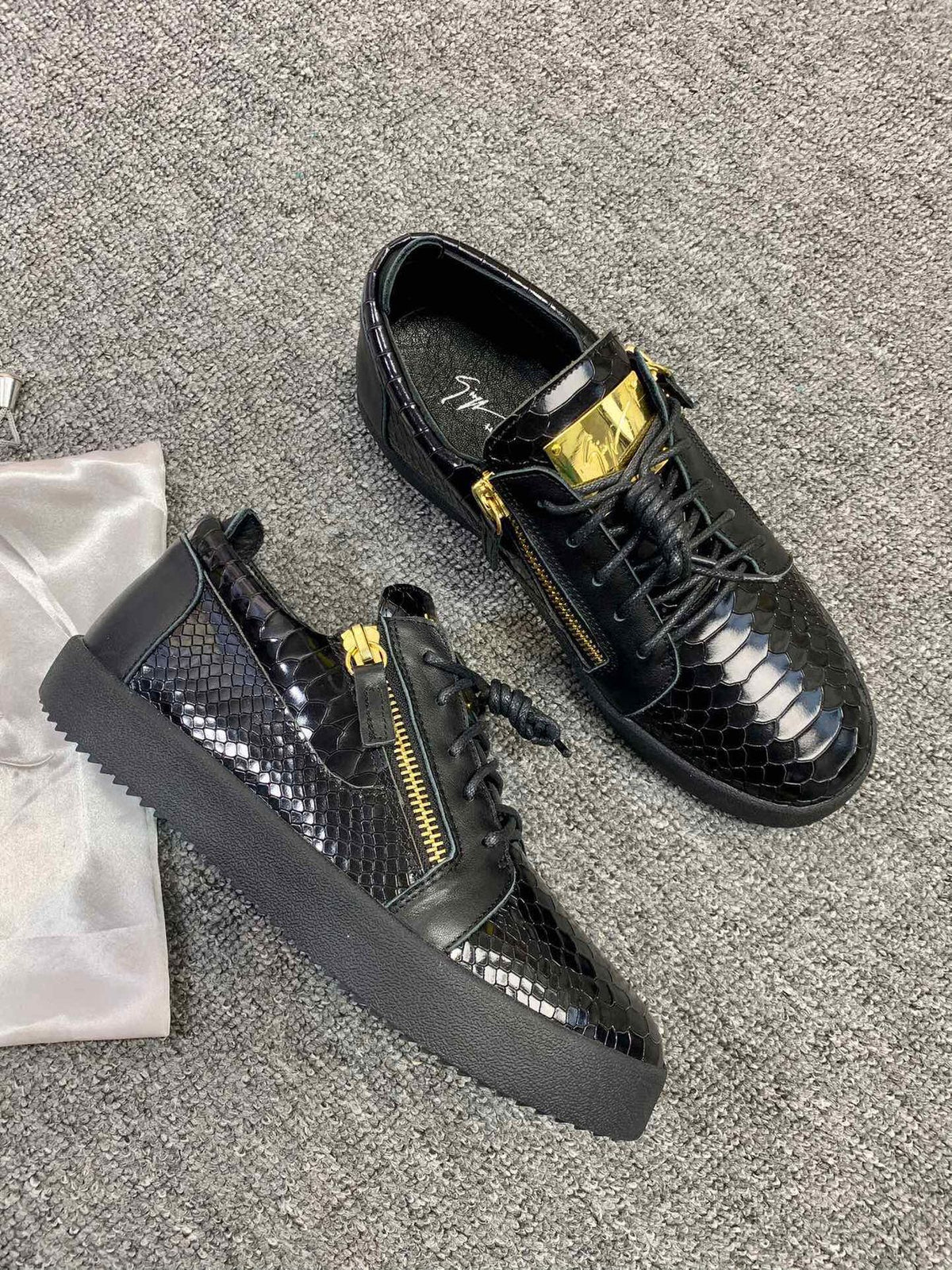 Giuseppe Zanotti Black Gold-Zip Low-Top Sneakers