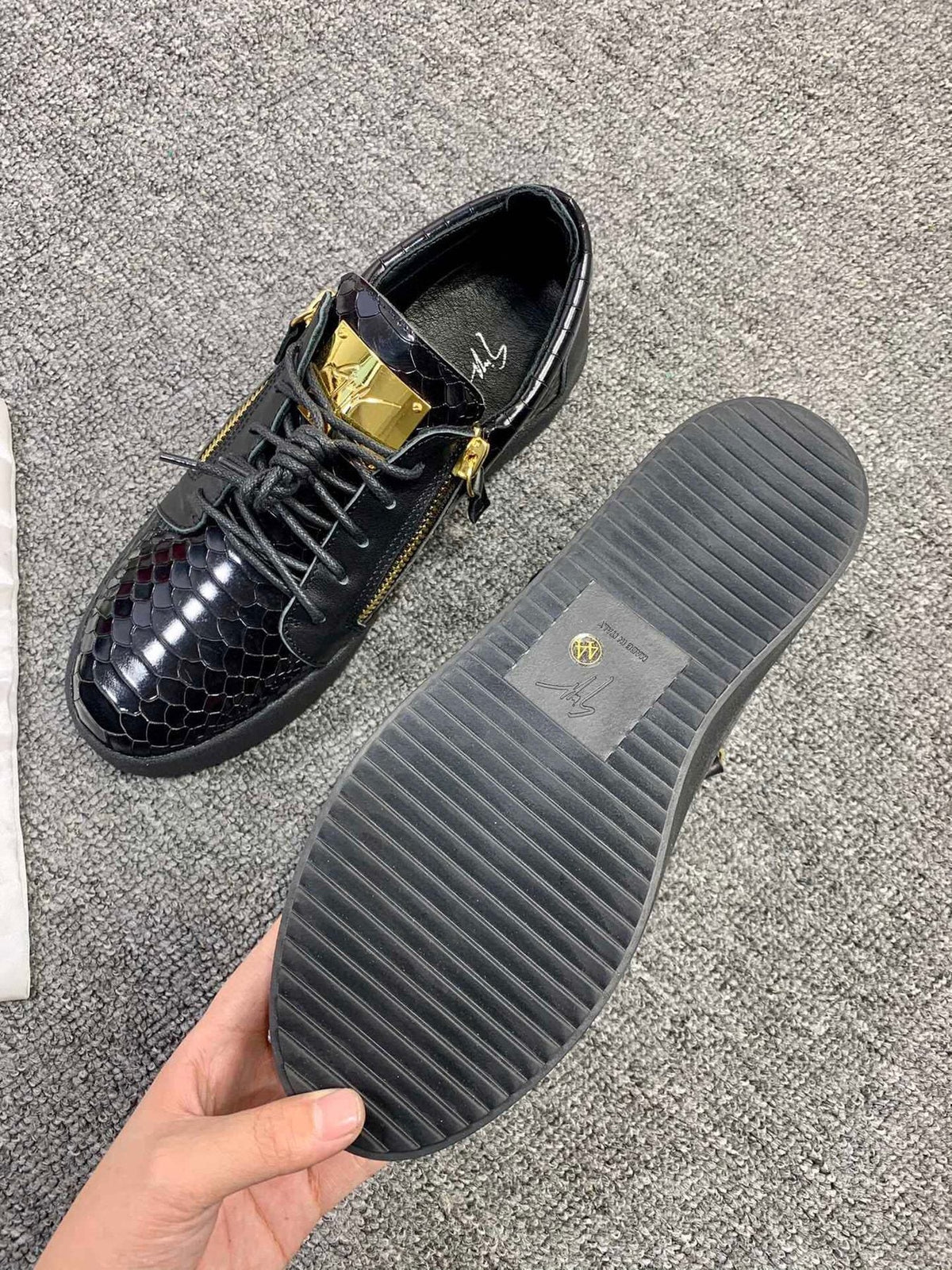 Giuseppe Zanotti Black Gold-Zip Low-Top Sneakers